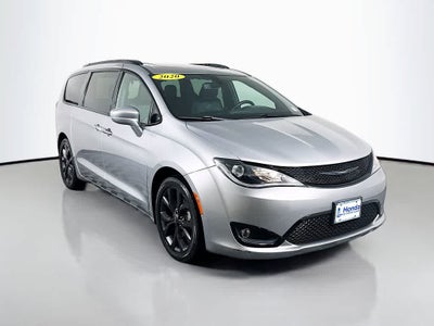 2020 Chrysler Pacifica Touring L Plus
