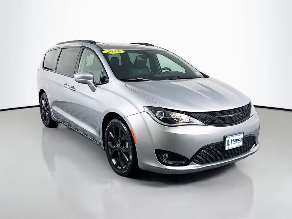 2020 Chrysler Pacifica Touring L Plus