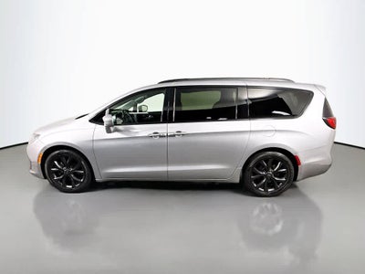 2020 Chrysler Pacifica Touring L Plus