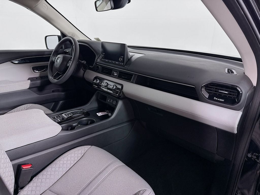 2023 Honda Pilot LX