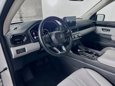 2023 Honda Pilot EX-L 8 Passenger