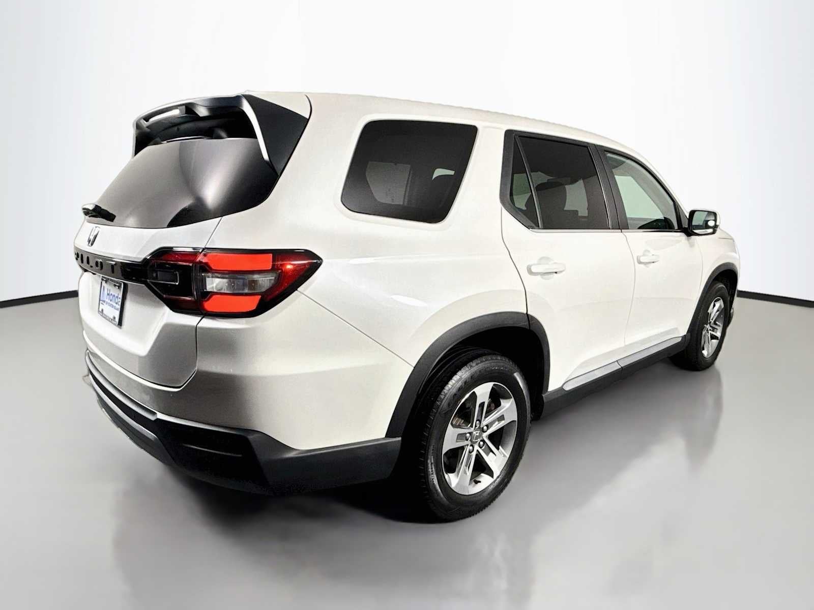 2024 Honda Pilot EX-L 8 Passenger