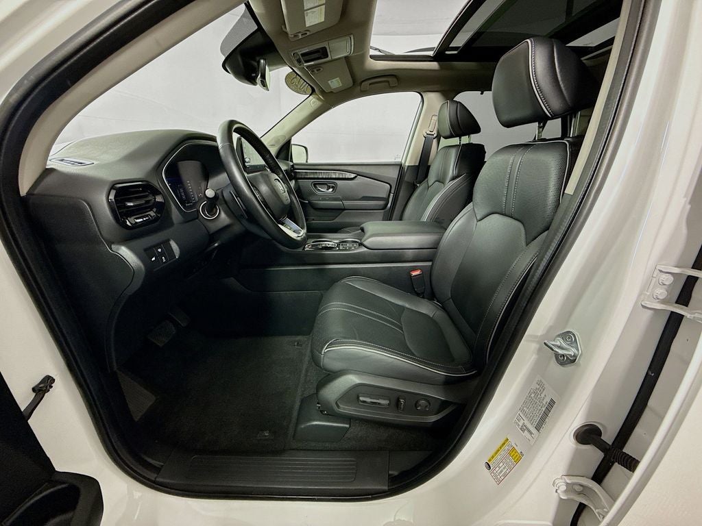 2023 Honda Pilot Elite