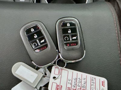 2025 Honda Pilot Black Edition