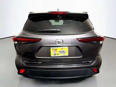 2022 Toyota Highlander XLE