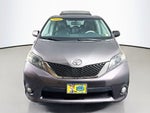 2014 Toyota Sienna SE 8 Passenger