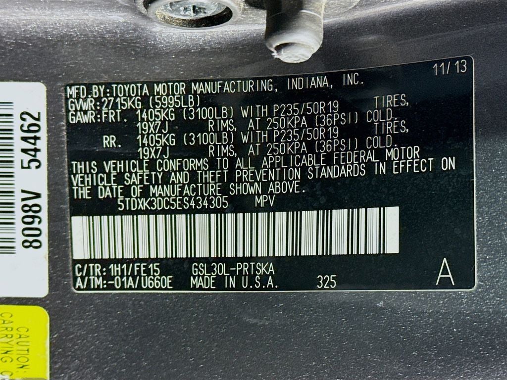 2014 Toyota Sienna SE 8 Passenger