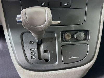 2011 Kia Sedona LX