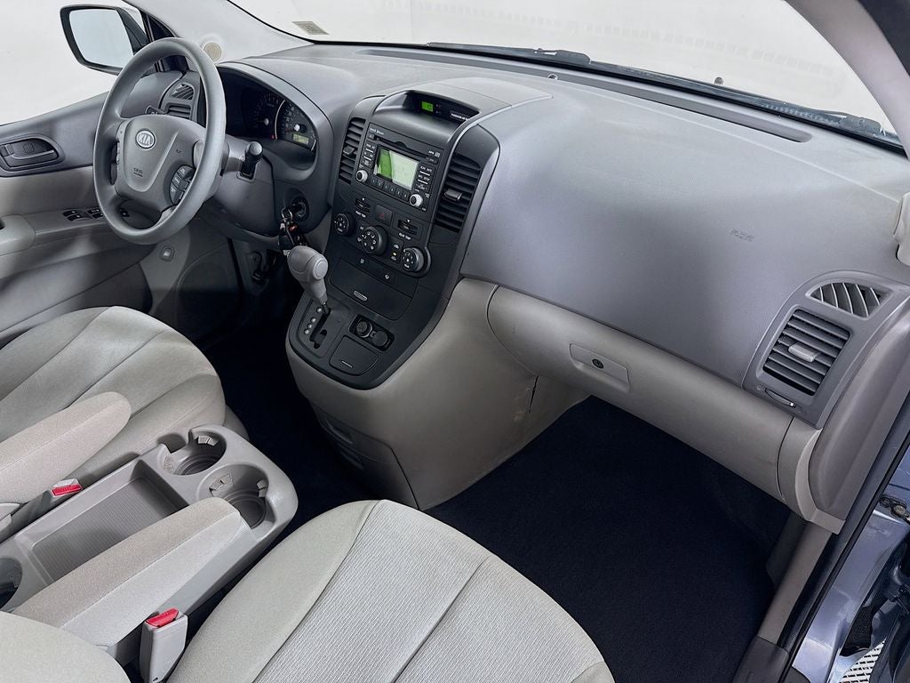 2011 Kia Sedona LX