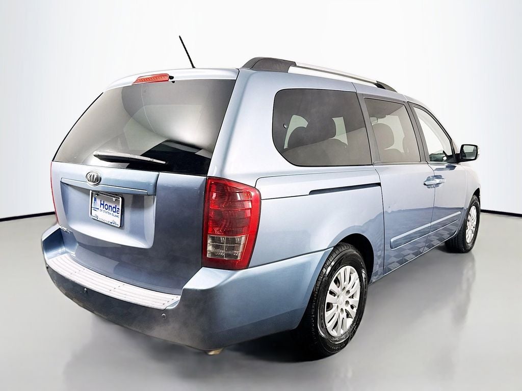 2011 Kia Sedona LX